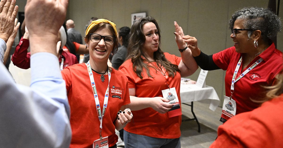 2024-Salute-Finneran-Parsons-high-five-1200x628