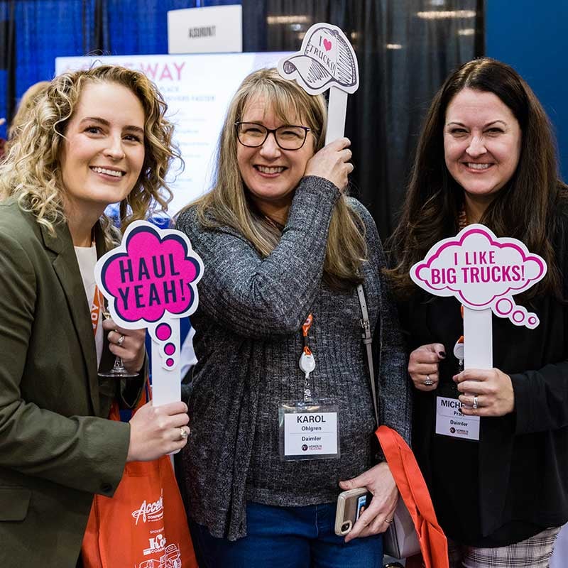 Accelerate-Conference-Attendees-Fun-Signs-800x800