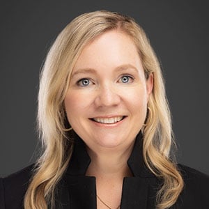 Lesley-Kerr-headshot-300x300